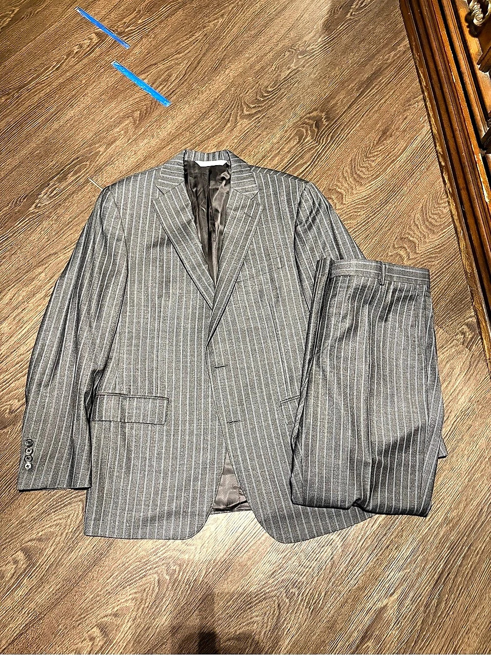 Samuelsohn Collection Striped Wool Cashmere Suit Size 41-34